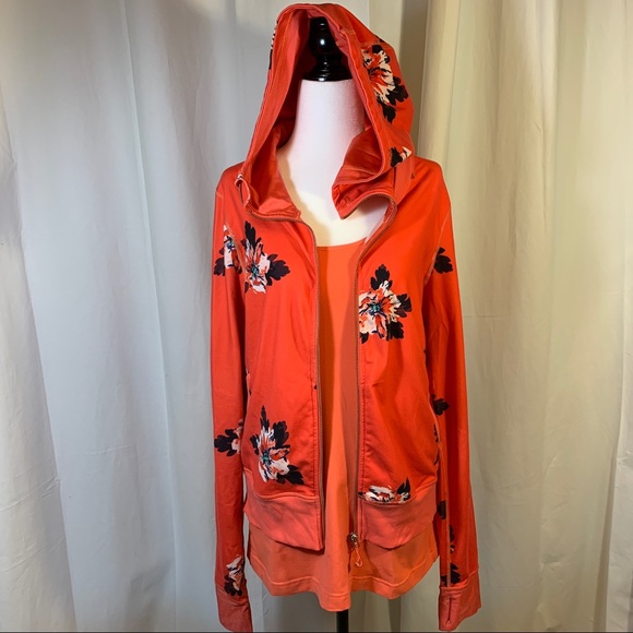 Lululemon Namaskar Hoodie - Picture 8 of 8